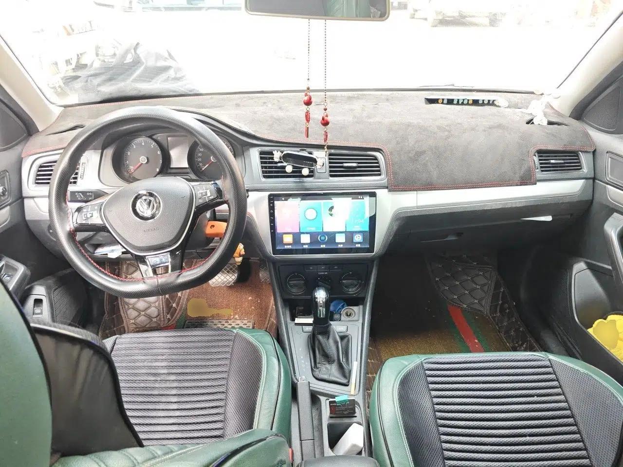 Volkswagen Lavida 2017 1.6L Automatic Fashion Edition — миниатюра 9
