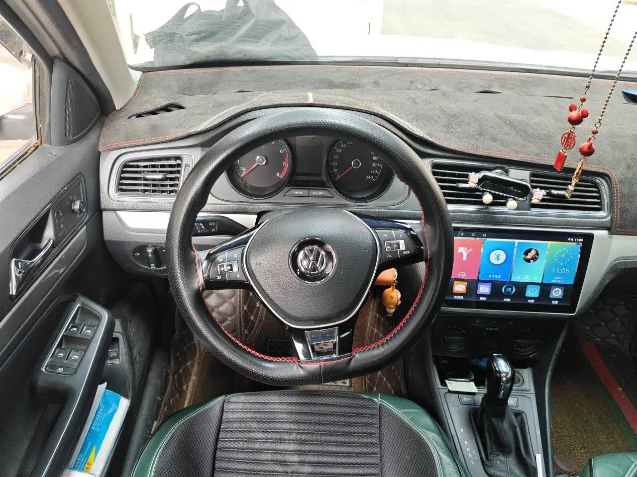 Volkswagen Lavida 2017 1.6L Automatic Fashion Edition — миниатюра 10