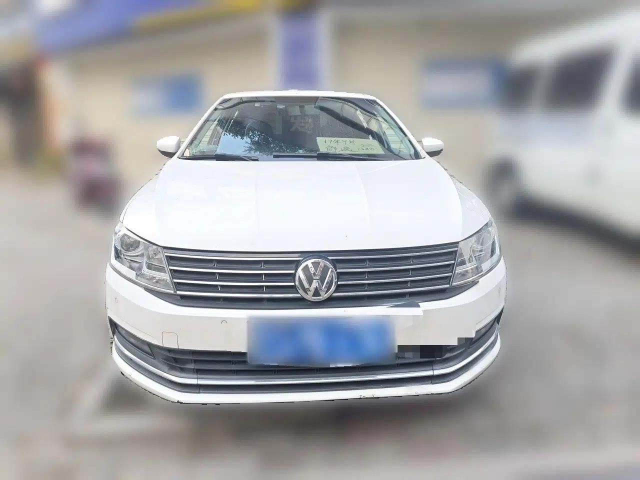 Volkswagen Lavida 2017 1.6L Automatic Comfort Edition — миниатюра 2