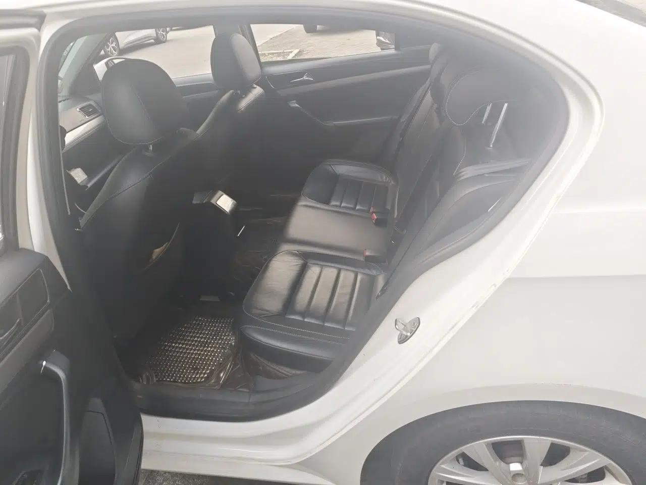 Volkswagen Lavida 2017 1.6L Automatic Comfort Edition — миниатюра 17
