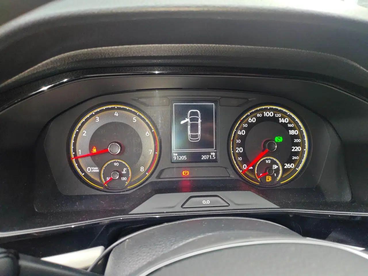 Volkswagen Lavida 2018 1.5L Automatic Comfort Edition China V Standard — миниатюра 11
