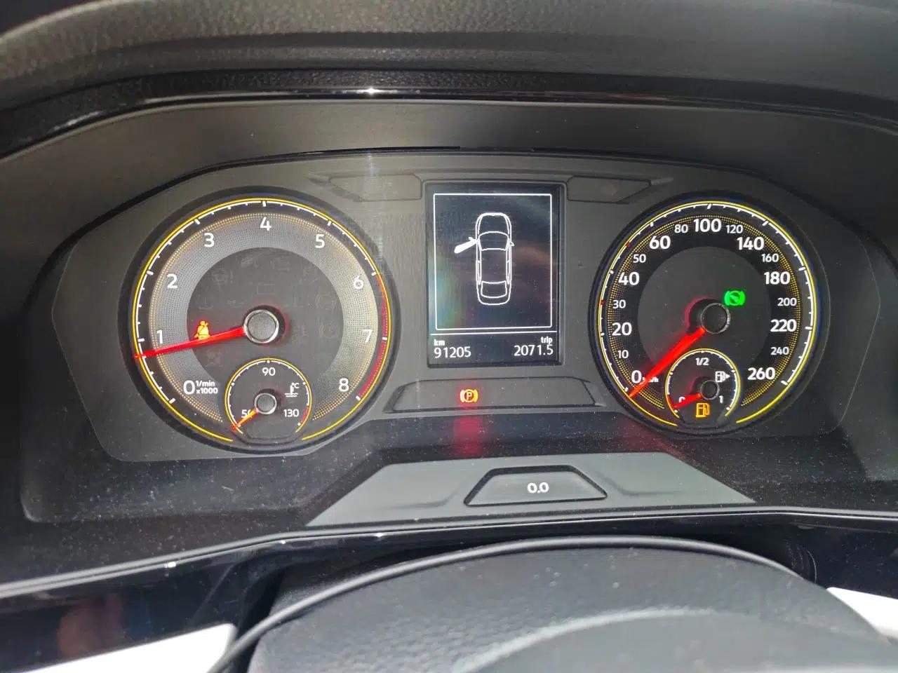 Volkswagen Lavida 2018 1.5L Automatic Comfort Edition China V Standard — миниатюра 12