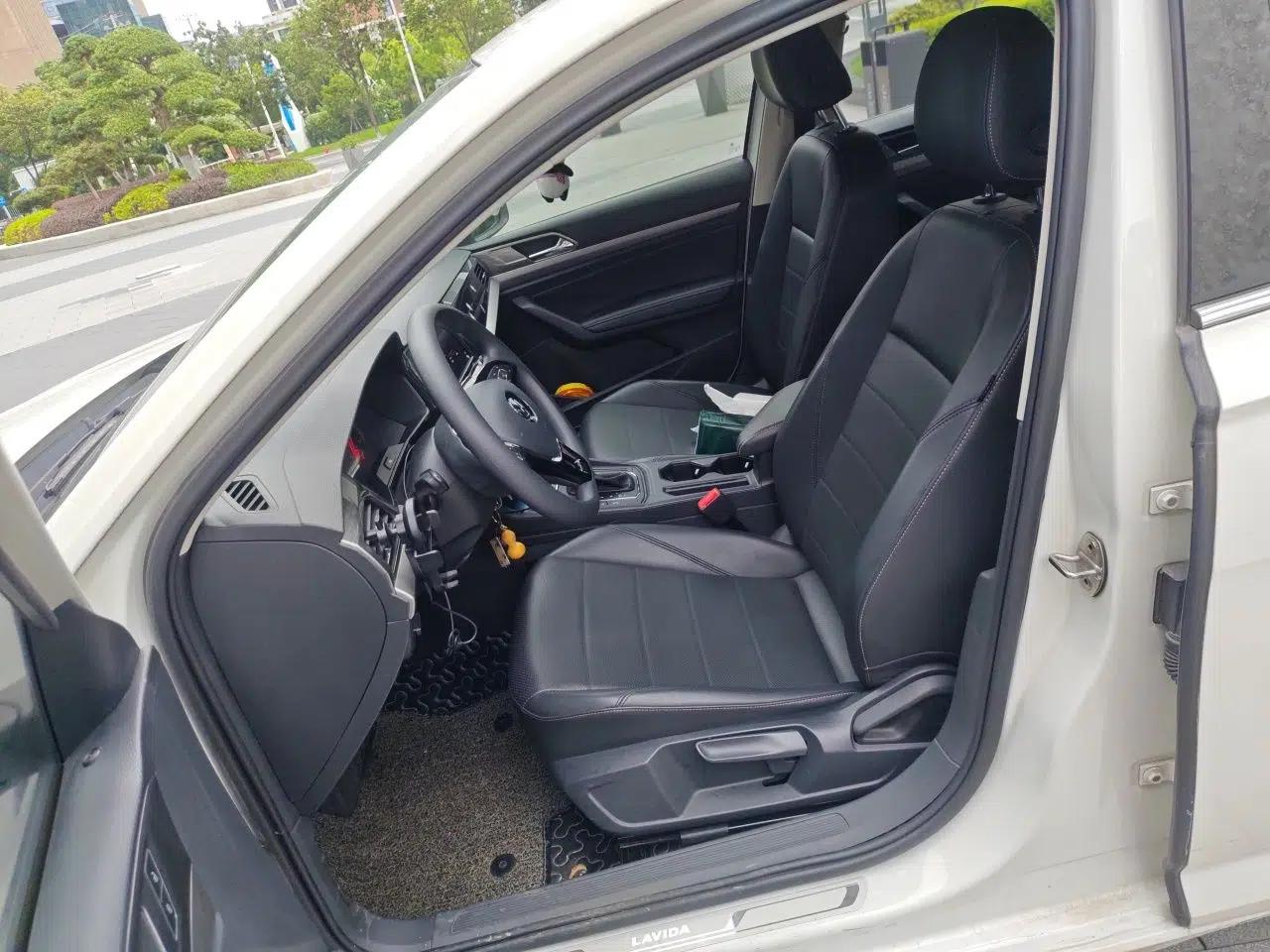 Volkswagen Lavida 2018 1.5L Automatic Comfort Edition China V Standard — миниатюра 15