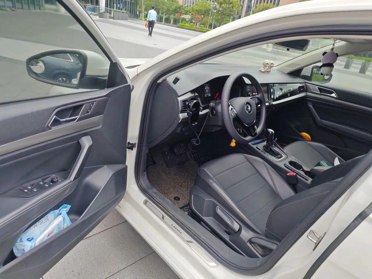 Volkswagen Lavida 2018 1.5L Automatic Comfort Edition China V Standard — миниатюра 16