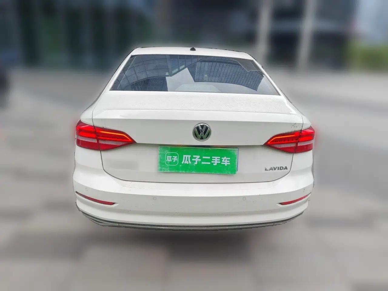 Volkswagen Lavida 2018 1.5L Automatic Comfort Edition China V Standard — миниатюра 5
