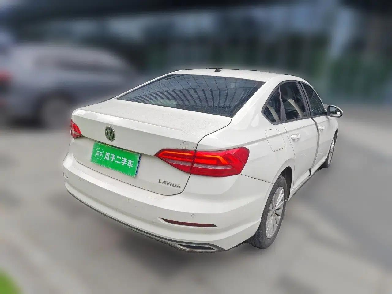 Volkswagen Lavida 2018 1.5L Automatic Comfort Edition China V Standard — миниатюра 6
