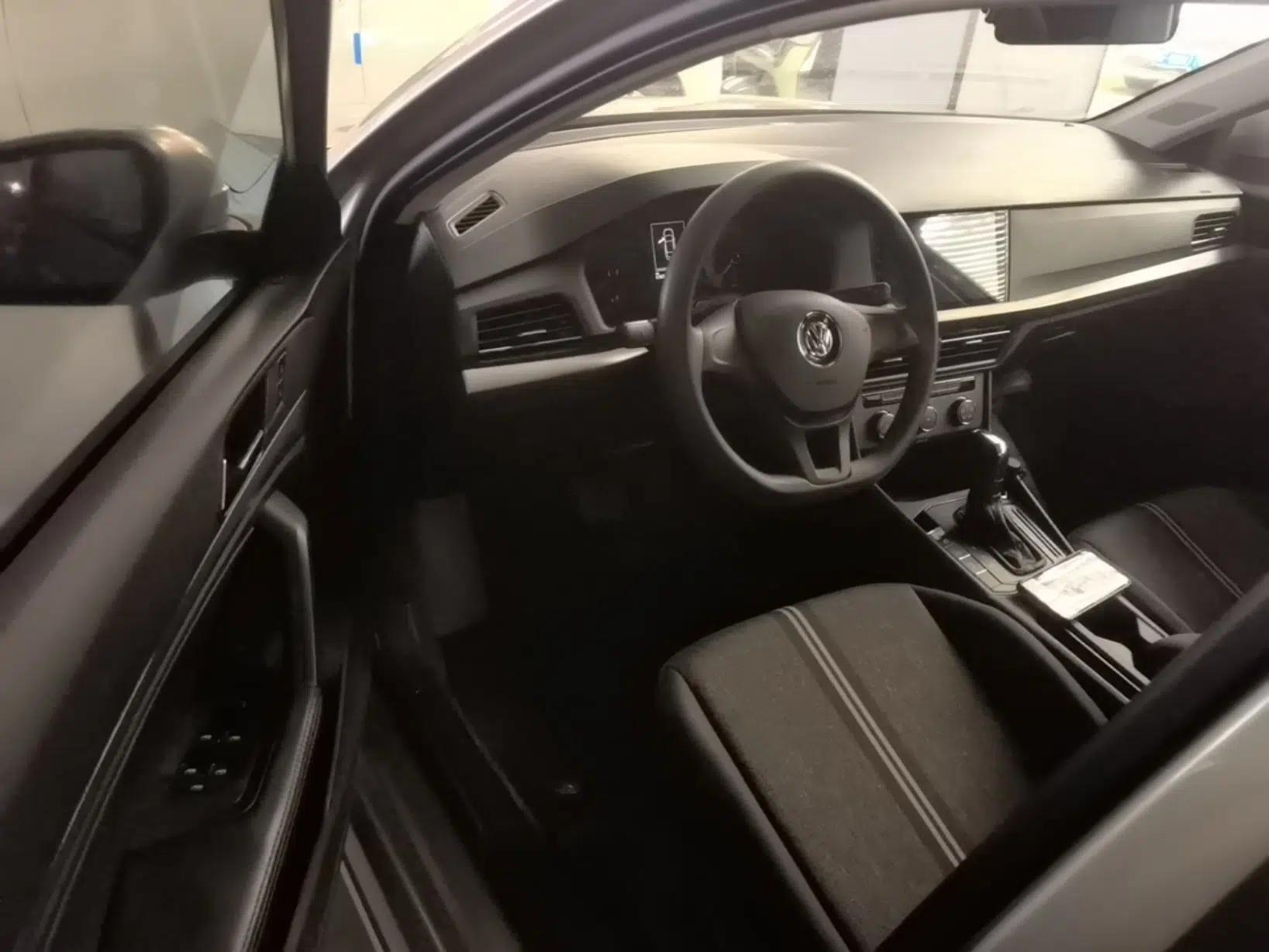 Volkswagen Lavida 2018 1.5L Automatic Fashion Edition China V Standard — миниатюра 18