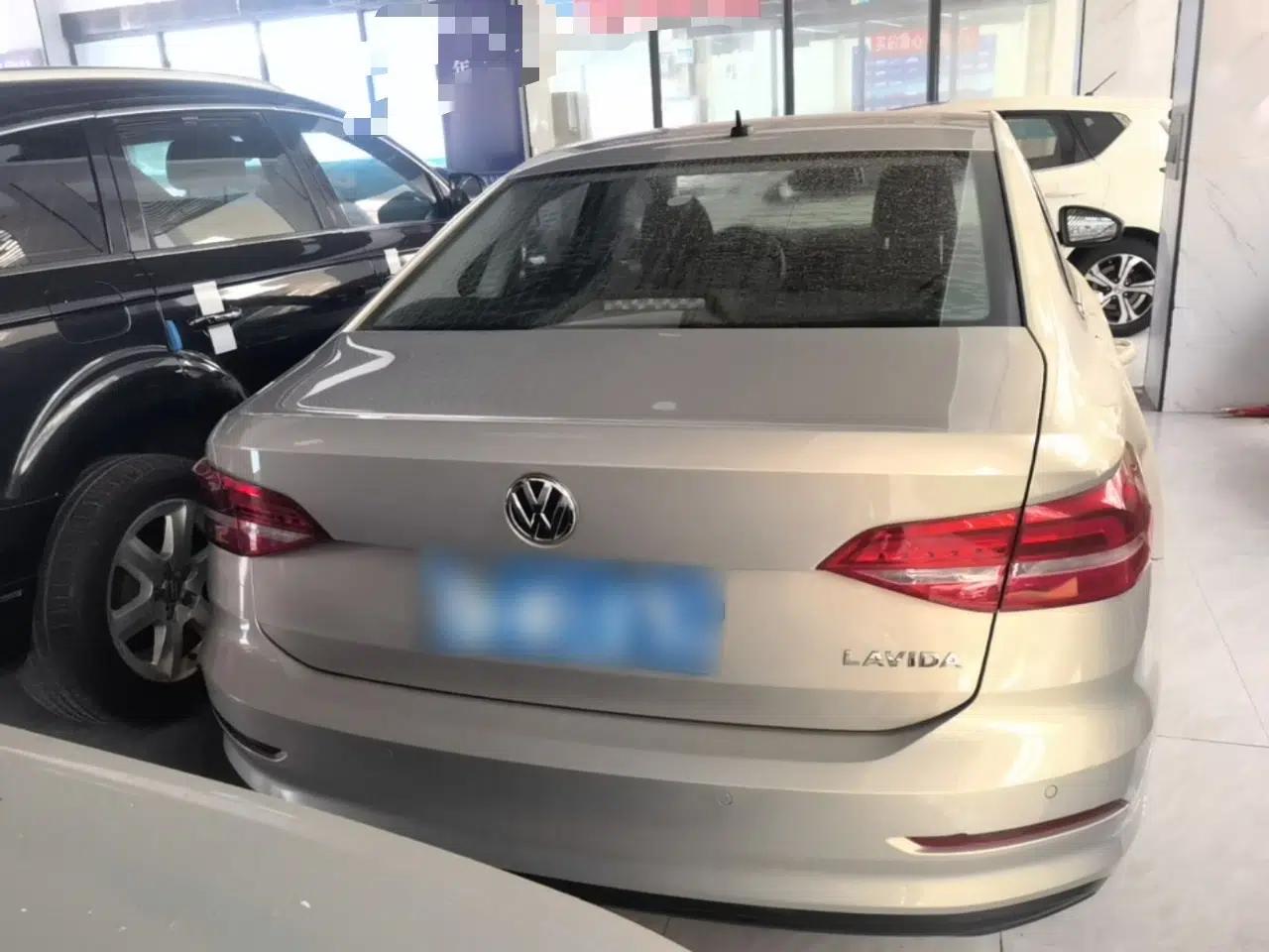 Volkswagen Lavida 2018 1.5L Automatic Fashion Edition China V Standard — миниатюра 5