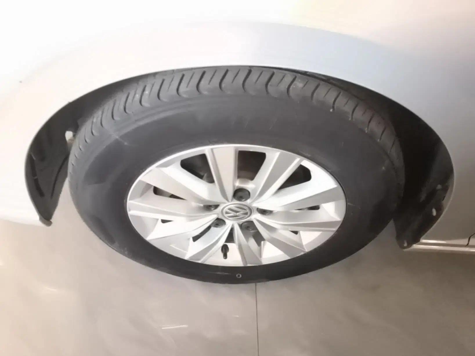Volkswagen Lavida 2018 1.5L Automatic Fashion Edition China V Standard — миниатюра 10