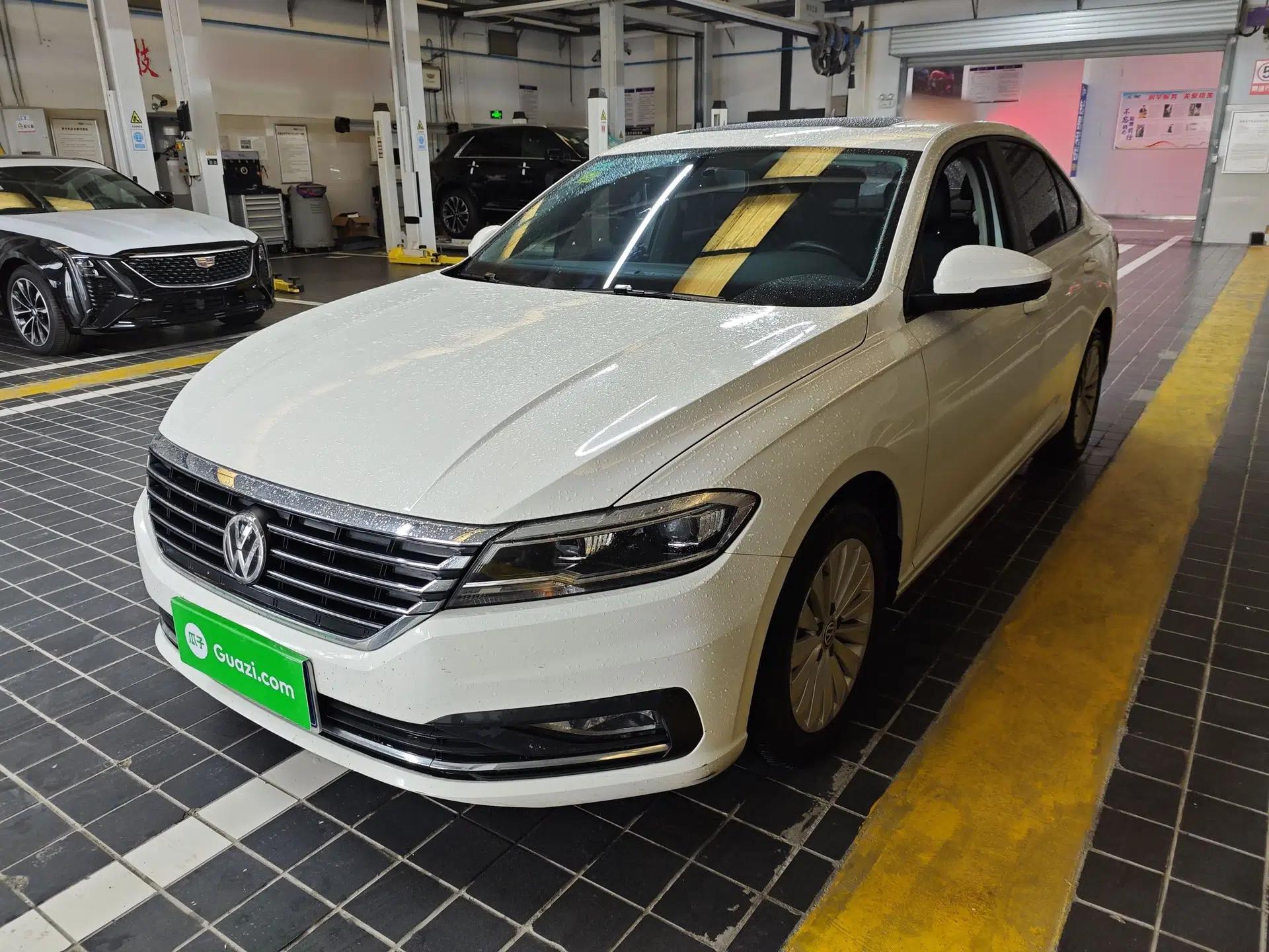 Volkswagen Lavida 2018 1.5L Automatic Comfort Edition China V Standard — миниатюра 1