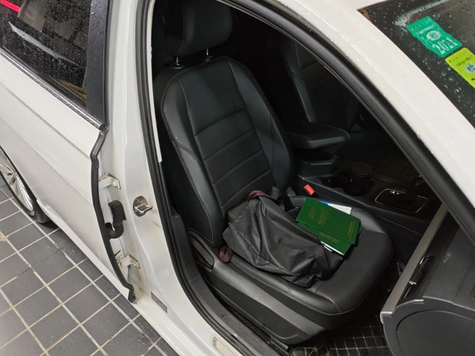 Volkswagen Lavida 2018 1.5L Automatic Comfort Edition China V Standard — миниатюра 19