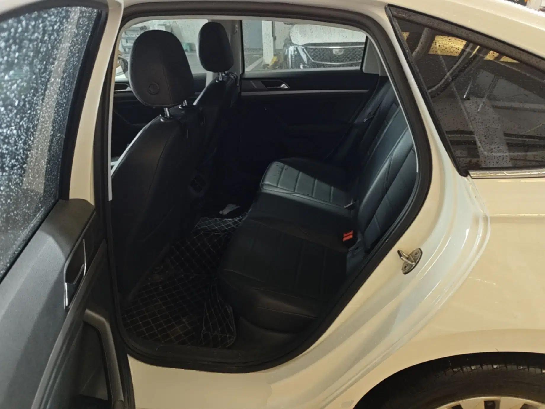 Volkswagen Lavida 2018 1.5L Automatic Comfort Edition China V Standard — миниатюра 20