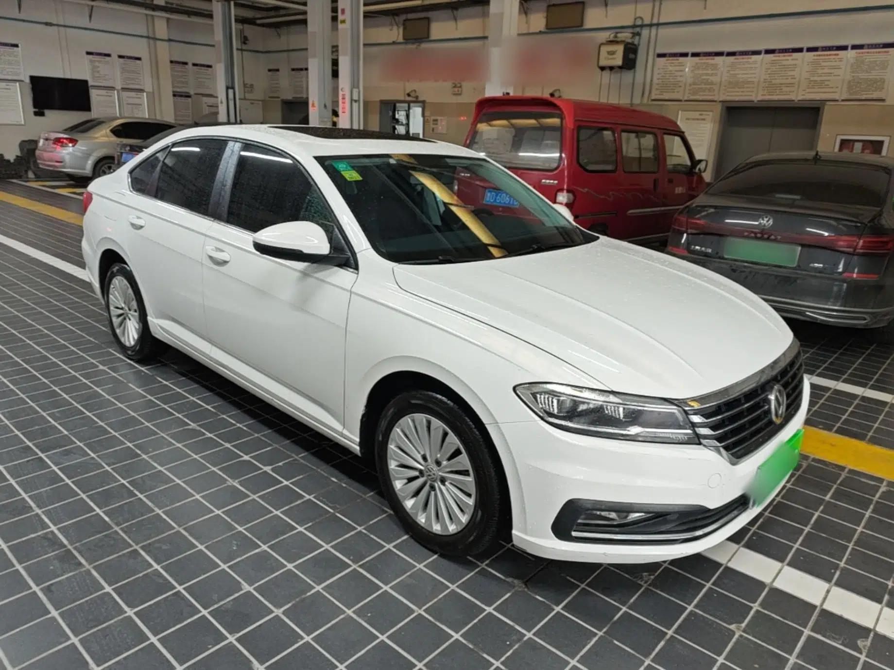 Volkswagen Lavida 2018 1.5L Automatic Comfort Edition China V Standard — миниатюра 3