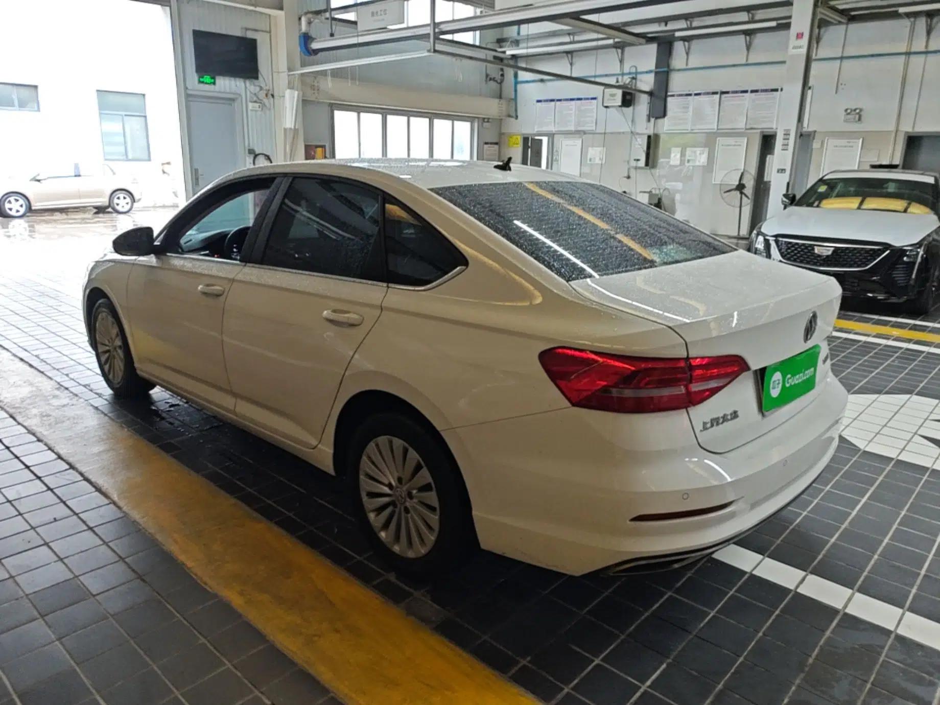 Volkswagen Lavida 2018 1.5L Automatic Comfort Edition China V Standard — миниатюра 4