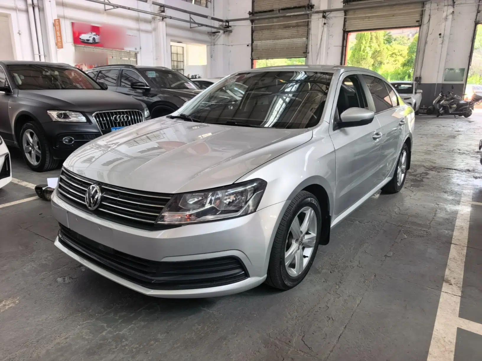 Volkswagen Lavida 2017 1.6L Automatic Fashion Edition — миниатюра 1