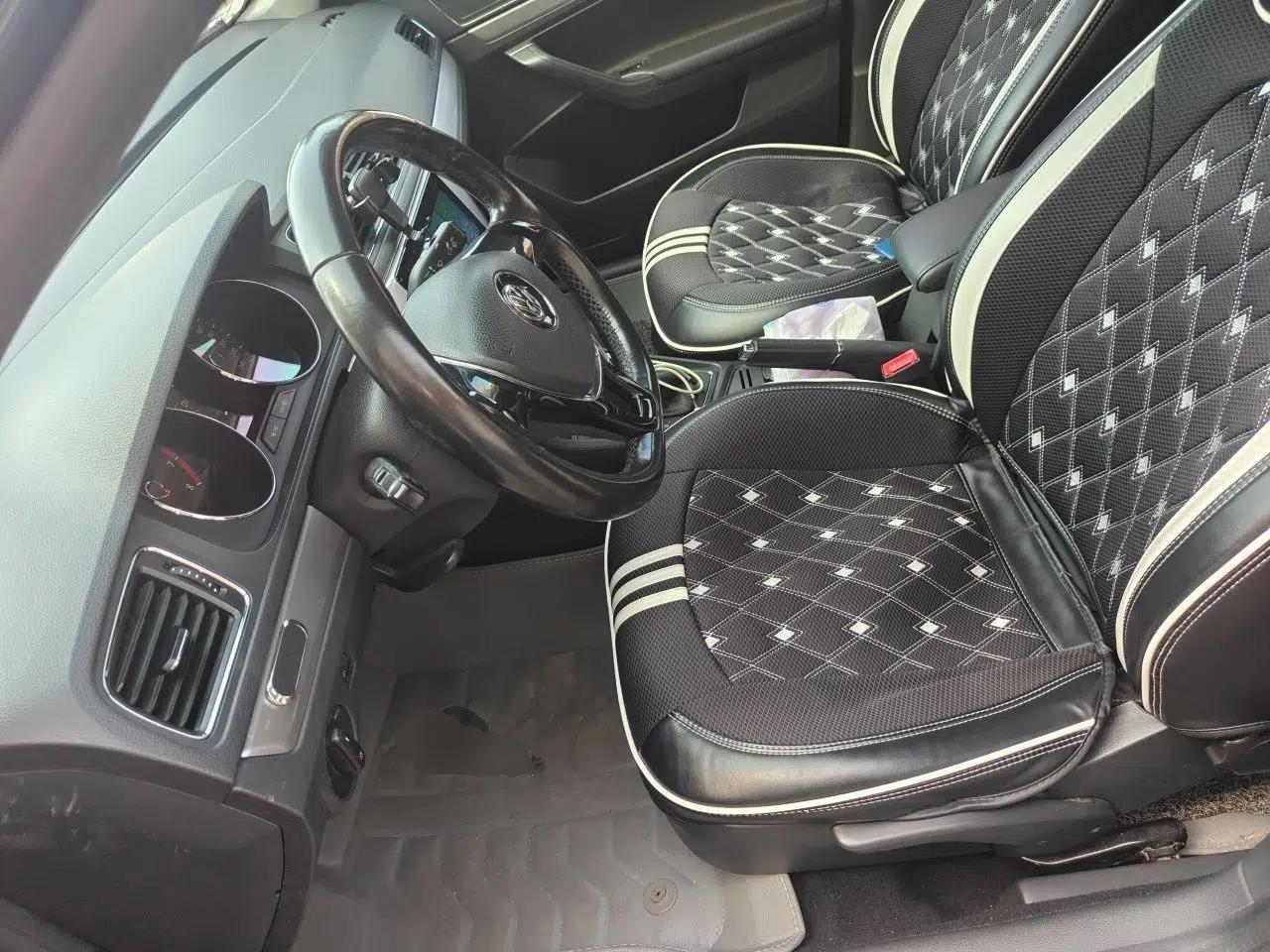 Volkswagen Lavida 2015 1.6L Automatic Comfort Edition — миниатюра 14