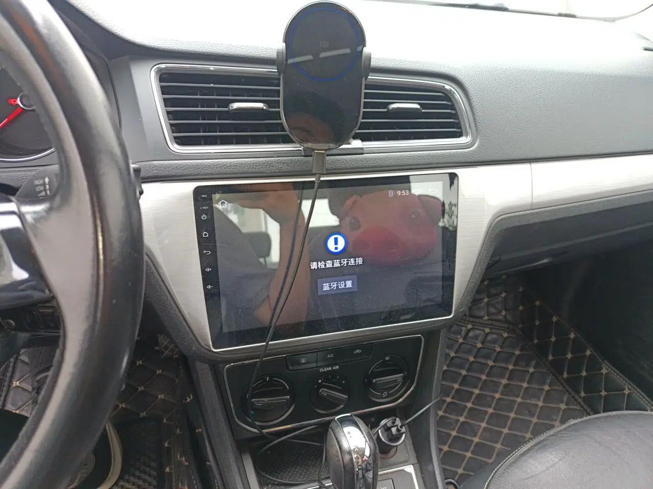 Volkswagen Lavida 2015 1.6L Automatic Comfort Edition — миниатюра 13
