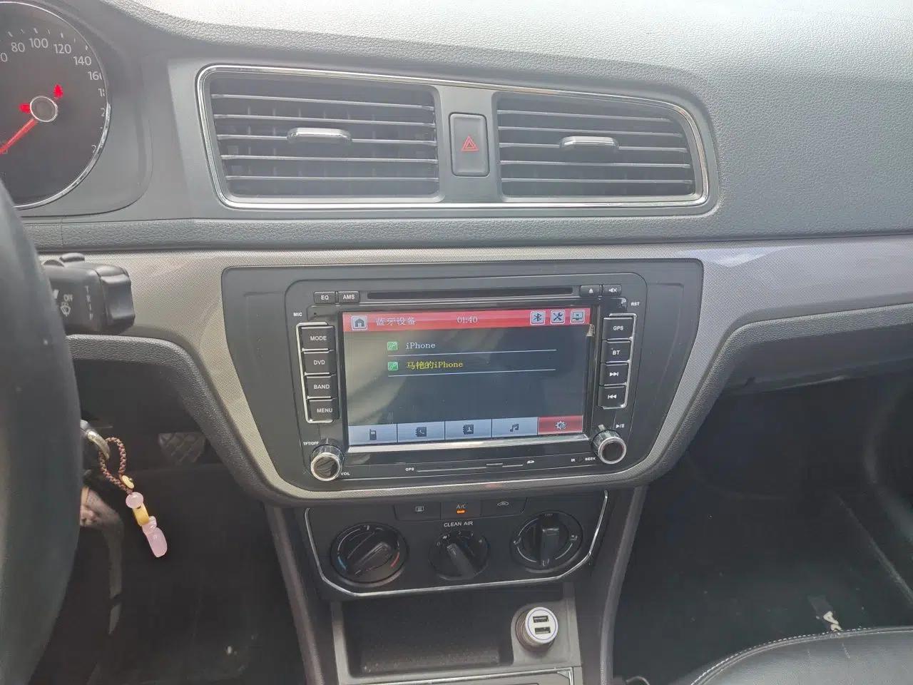 Volkswagen Lavida 2015 1.6L Manual Comfort Edition — миниатюра 13