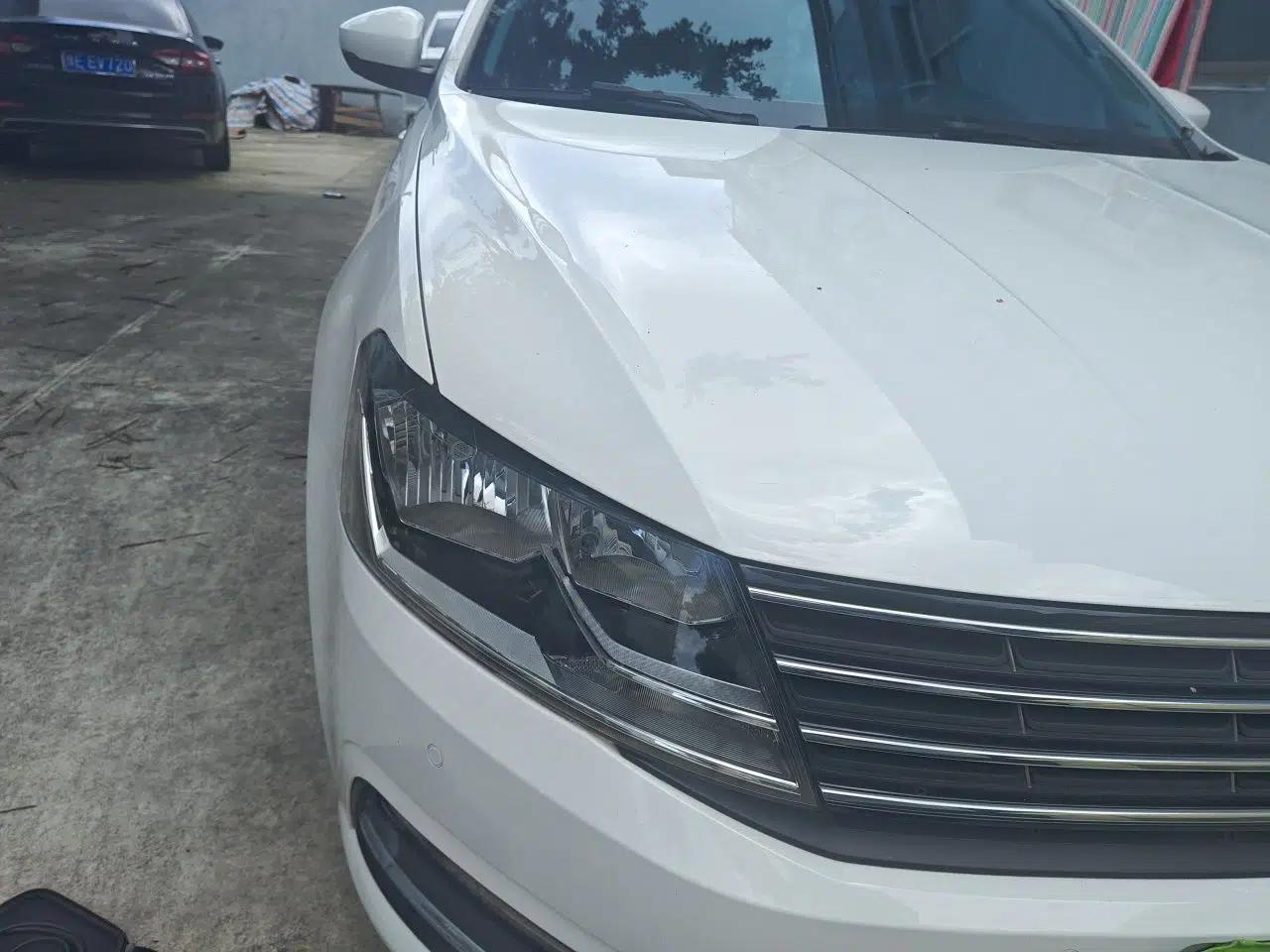 Volkswagen Lavida 2015 1.6L Manual Comfort Edition — миниатюра 7