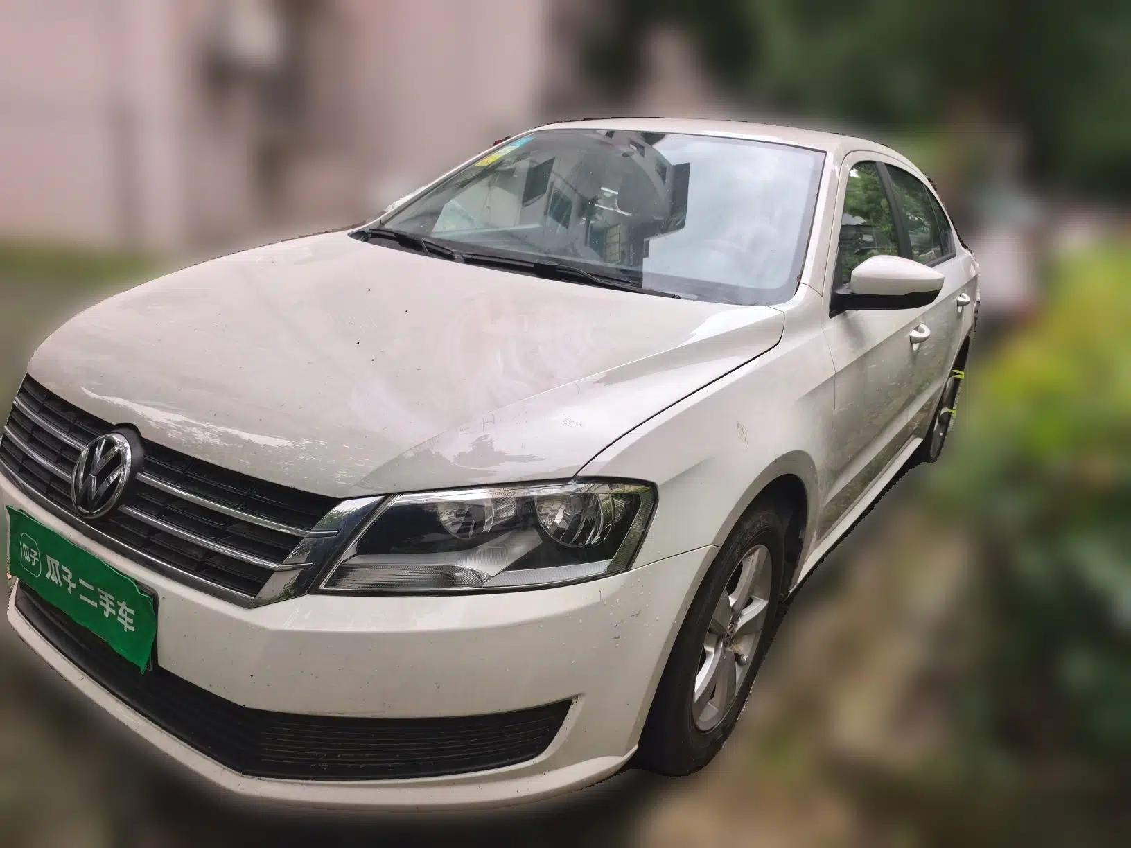 Volkswagen Lavida 2013 Revised Classic 1.6L Automatic Fashion Edition — миниатюра 1