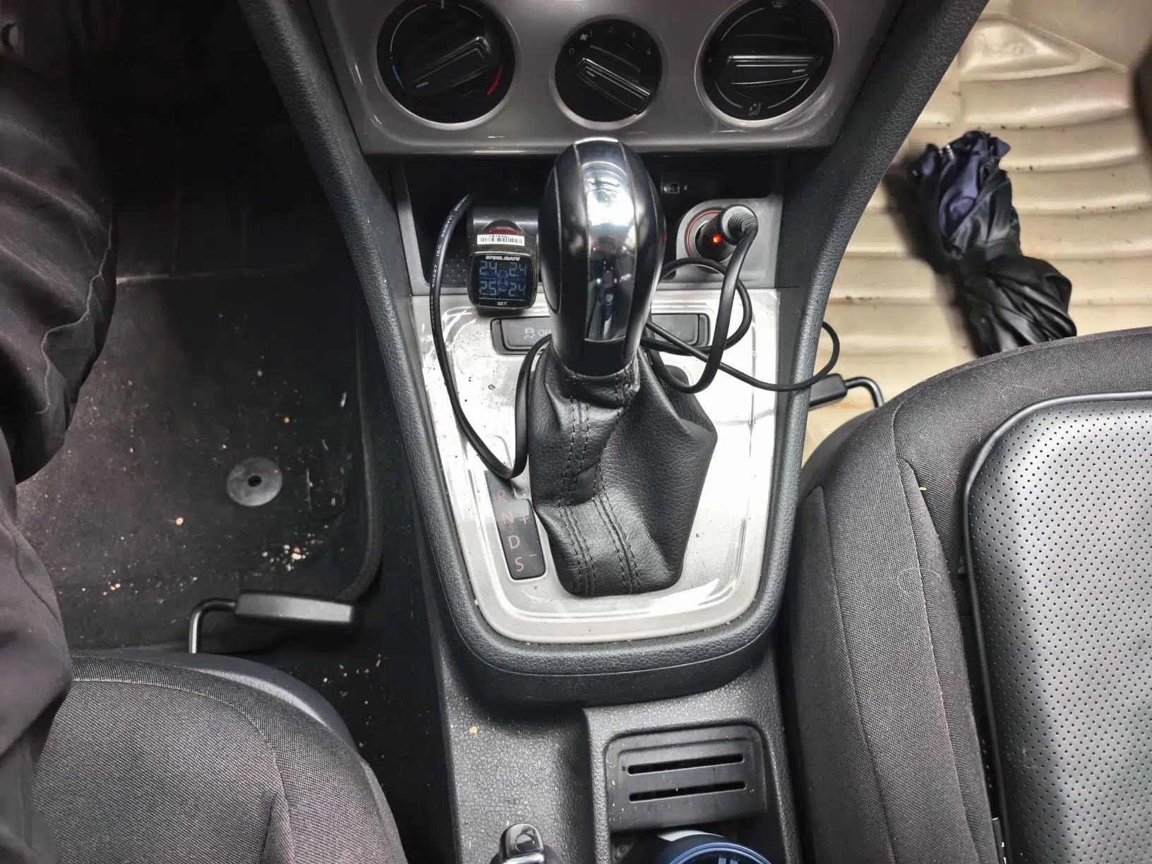 Volkswagen Lavida 2013 Revised Classic 1.6L Automatic Fashion Edition — миниатюра 14