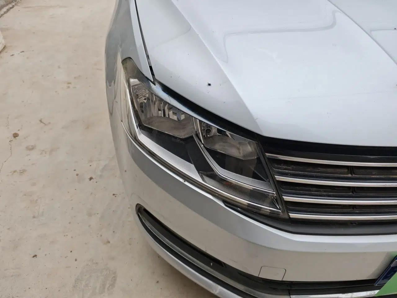Volkswagen Lavida 2017 1.6L Manual Fashion Edition — миниатюра 7