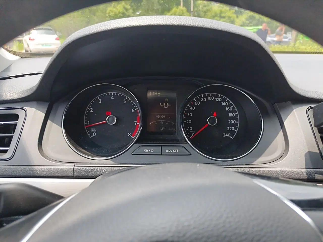 Volkswagen Lavida 2019 Lavida Start 1.5L Manual Comfort Edition China VI Standard — миниатюра 11