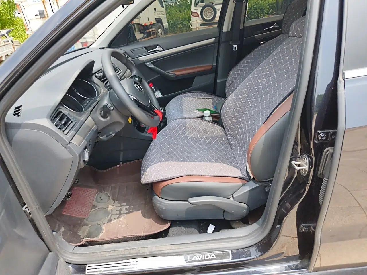 Volkswagen Lavida 2019 Lavida Start 1.5L Manual Comfort Edition China VI Standard — миниатюра 15