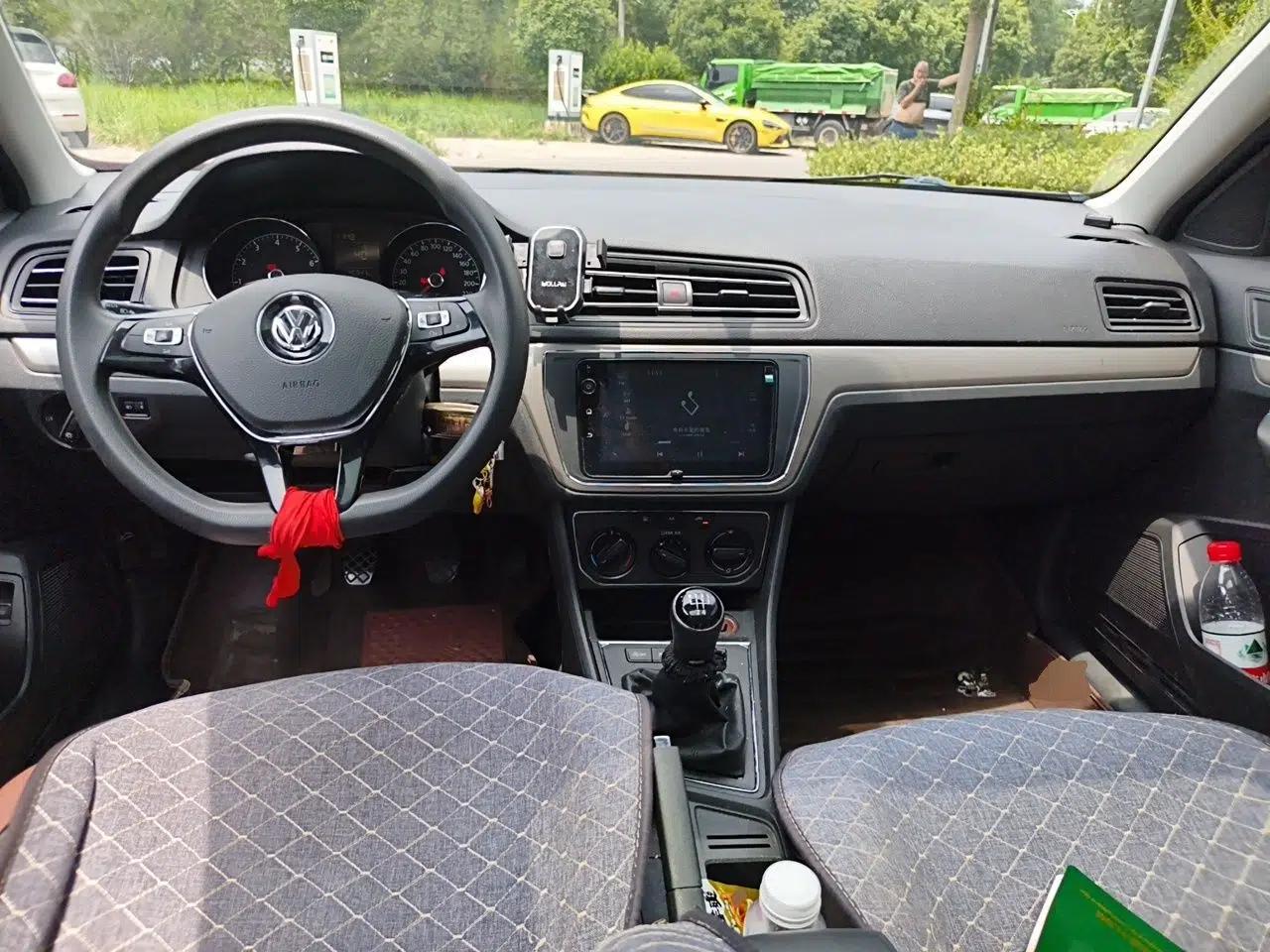 Volkswagen Lavida 2019 Lavida Start 1.5L Manual Comfort Edition China VI Standard — миниатюра 9