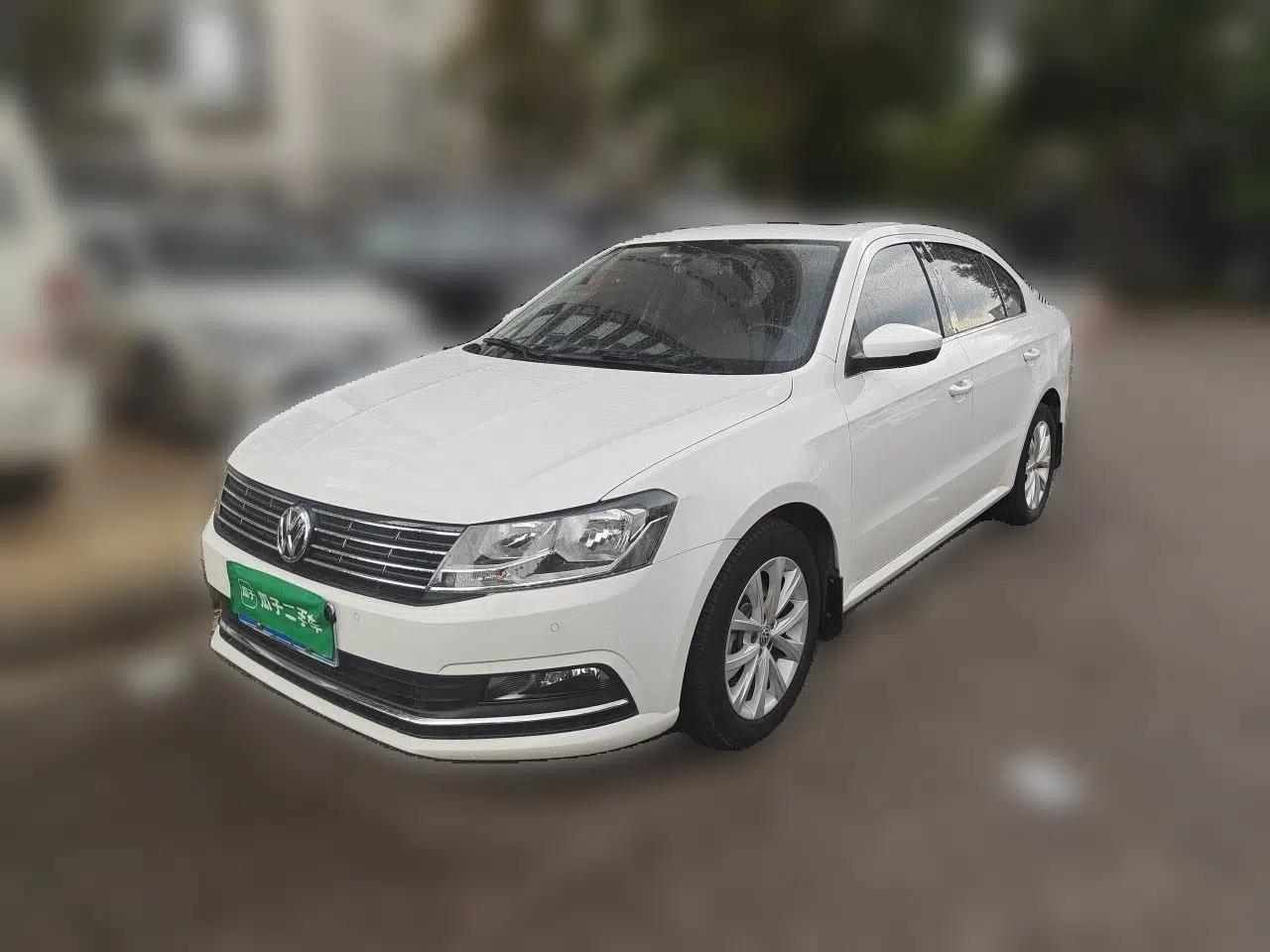 Volkswagen Lavida 2017 1.6L Manual Comfort Edition — миниатюра 1