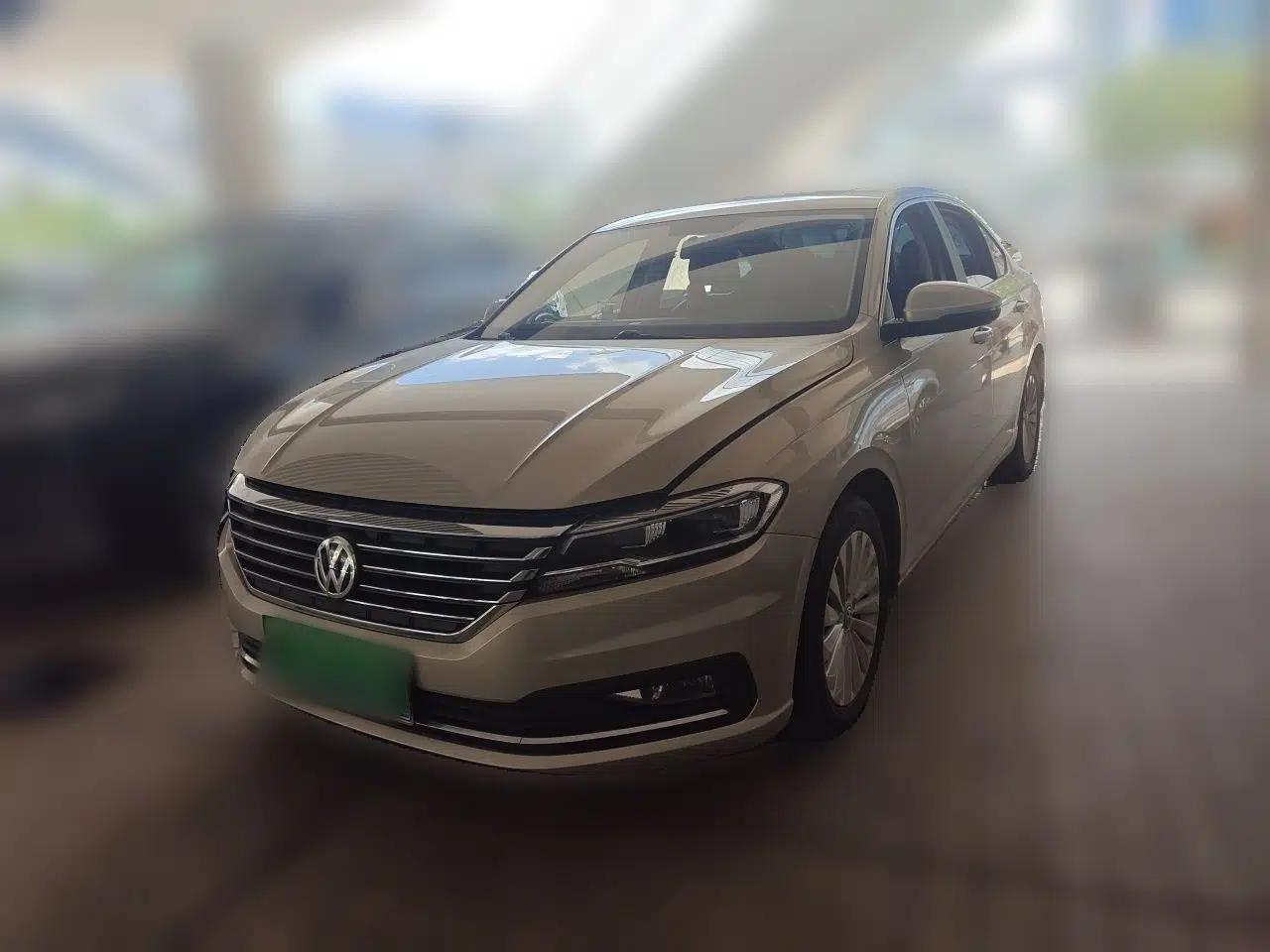 Volkswagen Lavida 2019 1.5L Automatic Comfort Edition China VI Standard — миниатюра 1