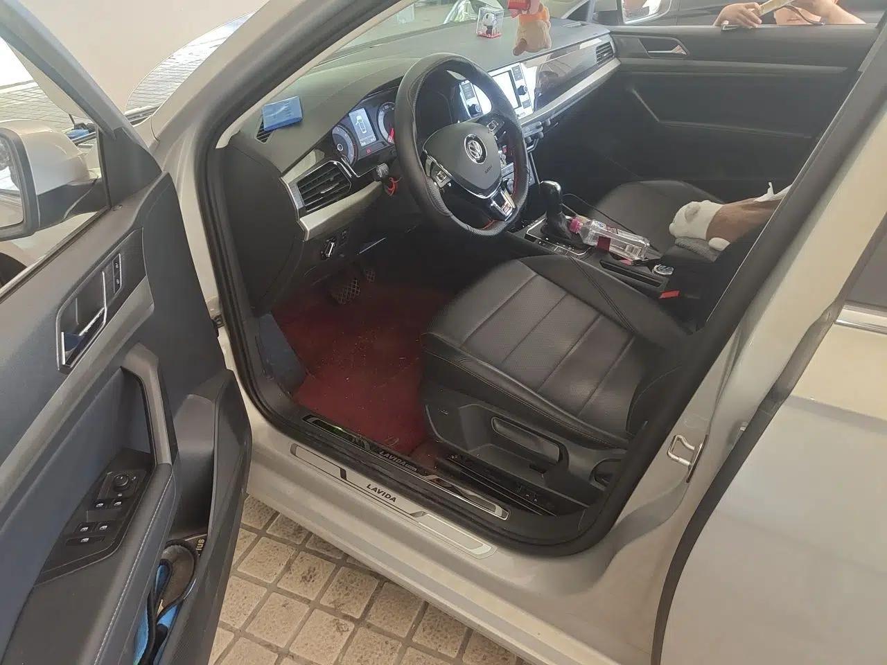Volkswagen Lavida 2019 1.5L Automatic Comfort Edition China VI Standard — миниатюра 16