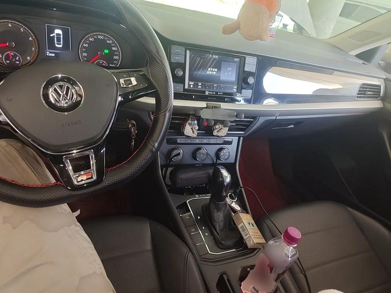Volkswagen Lavida 2019 1.5L Automatic Comfort Edition China VI Standard — миниатюра 9