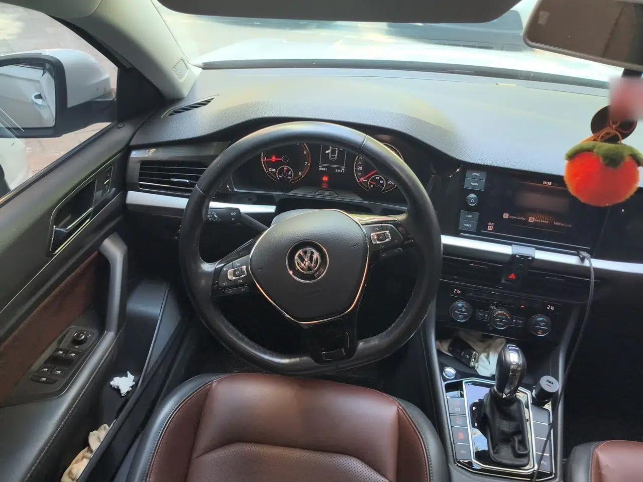 Volkswagen Lavida 2018 Hatchback 280TSI DSG Luxury Edition China V Standard — миниатюра 7