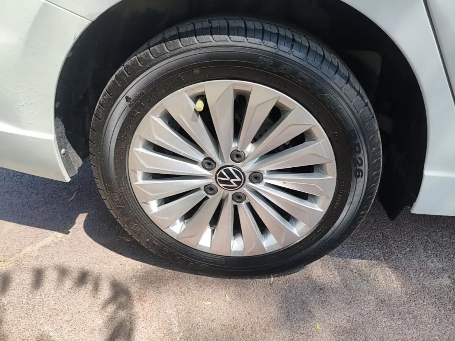 Volkswagen Lavida 2022 1.5L Automatic Vision Edition — миниатюра 11