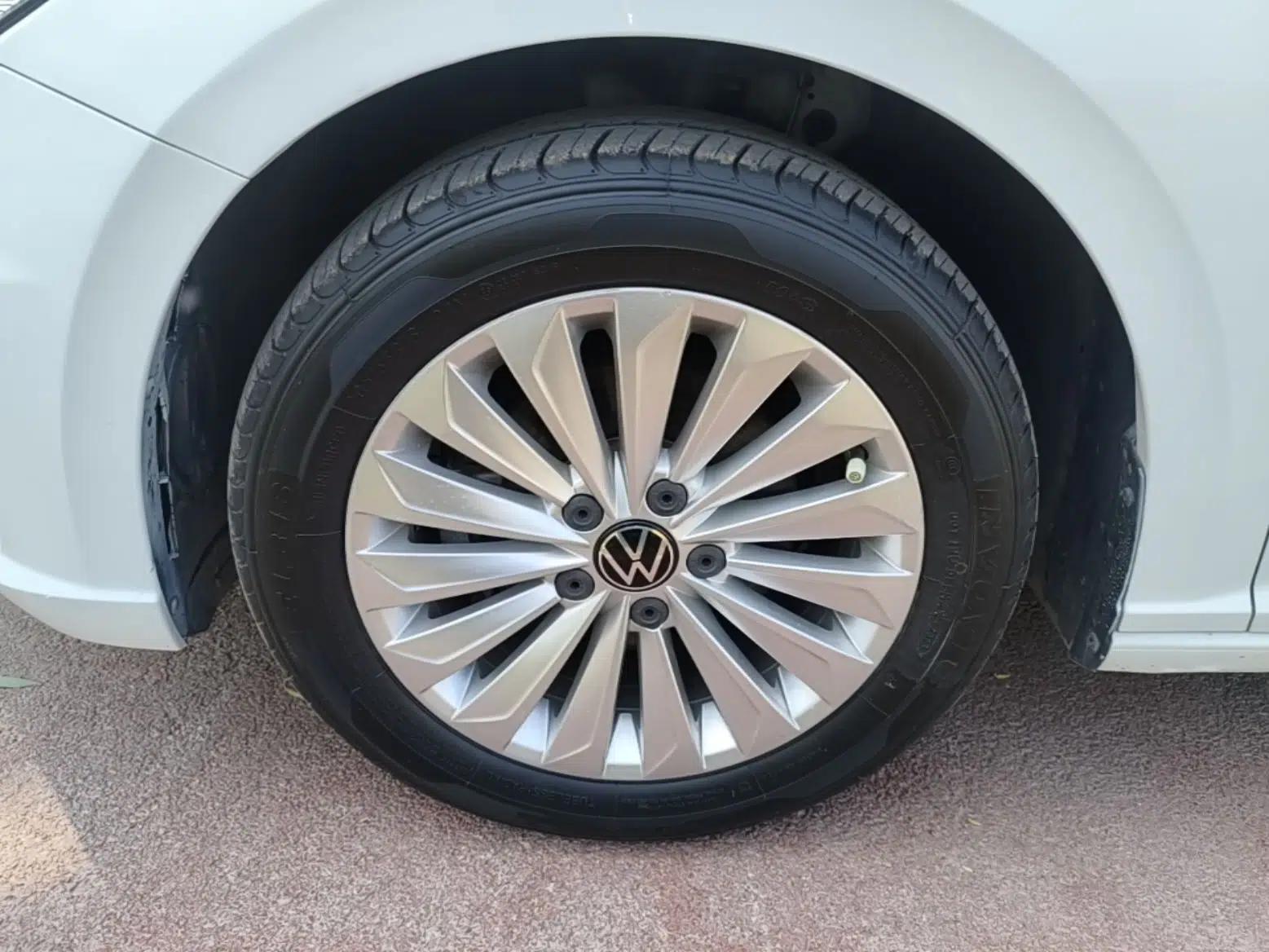 Volkswagen Lavida 2022 1.5L Automatic Vision Edition — миниатюра 10
