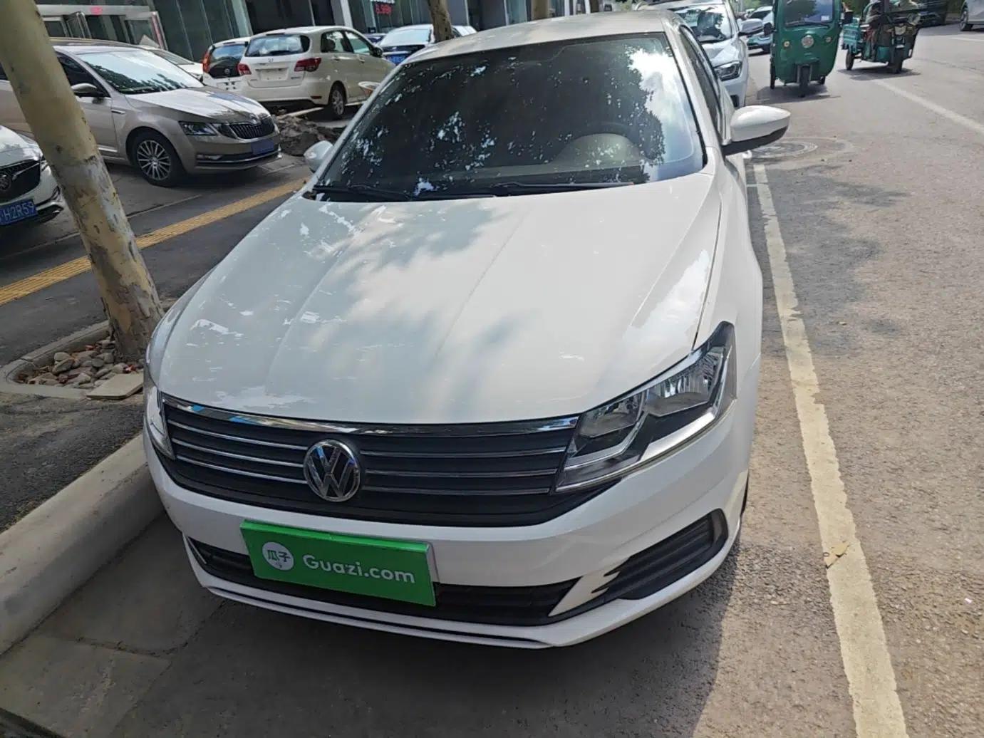 Volkswagen Lavida 2019 Lavida Start 1.5L Automatic Trendy Version China VI Standard — миниатюра 2