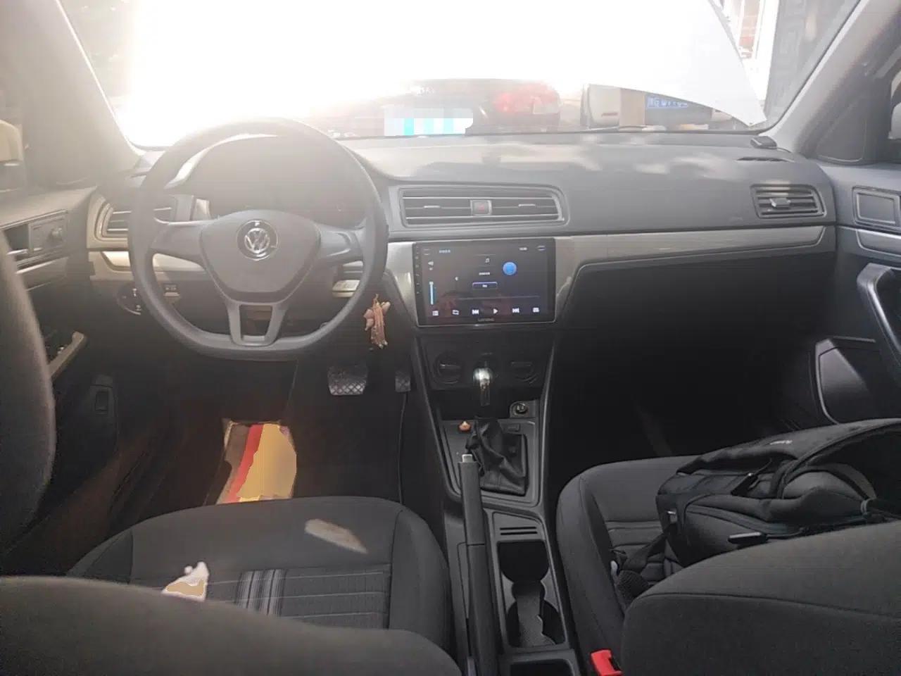 Volkswagen Lavida 2019 Lavida Start 1.5L Automatic Trendy Version China VI Standard — миниатюра 12