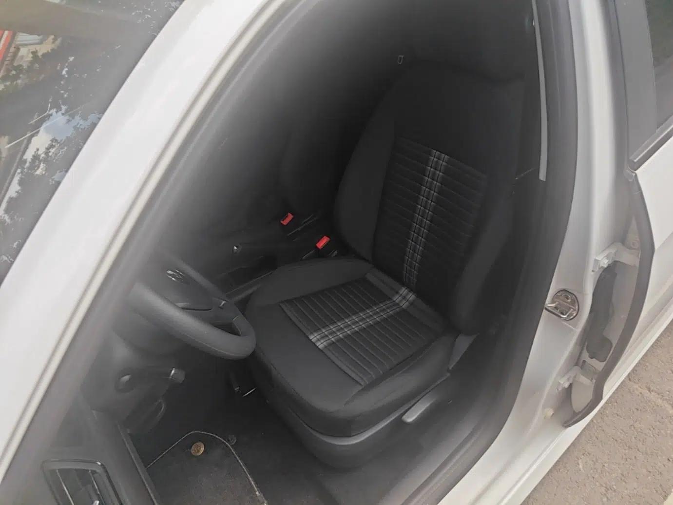 Volkswagen Lavida 2019 Lavida Start 1.5L Automatic Trendy Version China VI Standard — миниатюра 17