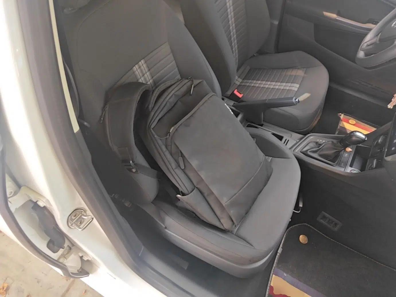 Volkswagen Lavida 2019 Lavida Start 1.5L Automatic Trendy Version China VI Standard — миниатюра 19