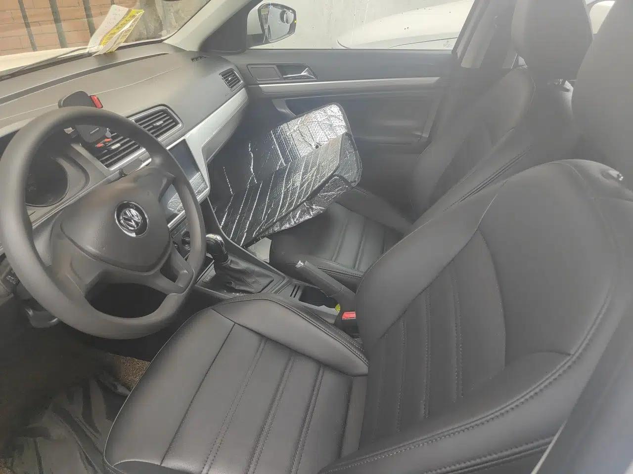 Volkswagen Lavida 2017 1.6L Automatic Fashion Edition — миниатюра 15