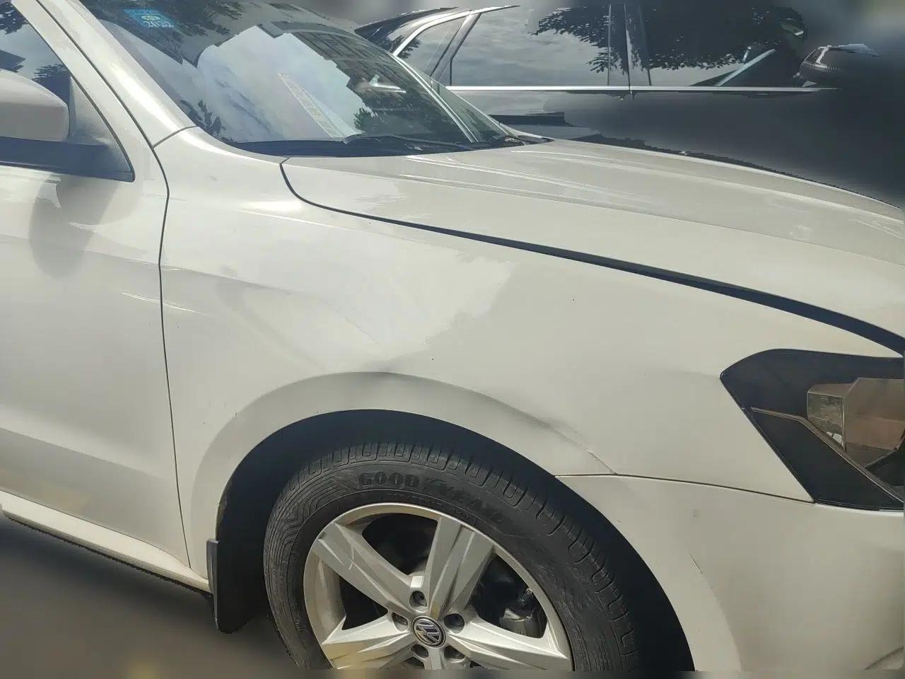 Volkswagen Lavida 2017 1.6L Automatic Fashion Edition — миниатюра 3