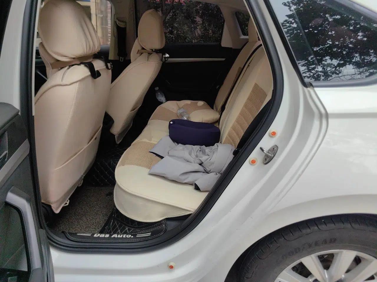 Volkswagen Lavida 2019 1.5L Automatic Fashion Edition China VI — миниатюра 17