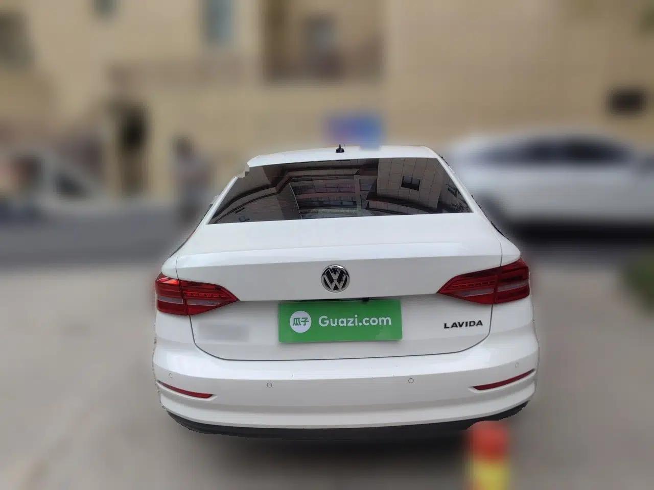 Volkswagen Lavida 2019 1.5L Automatic Fashion Edition China VI — миниатюра 5