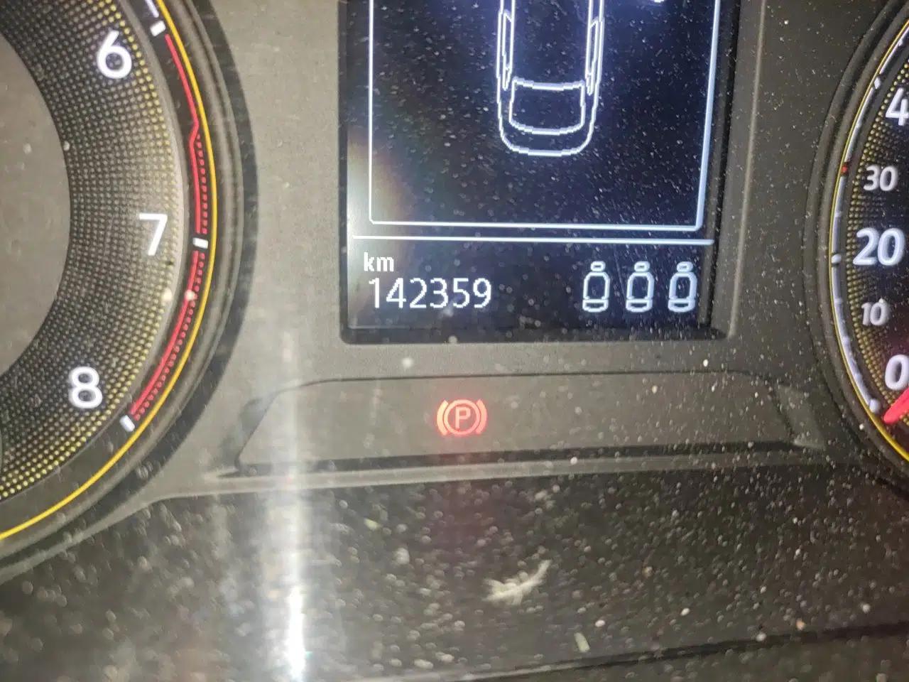 Volkswagen Lavida 2018 1.5L Automatic Fashion Edition China V Standard — миниатюра 12