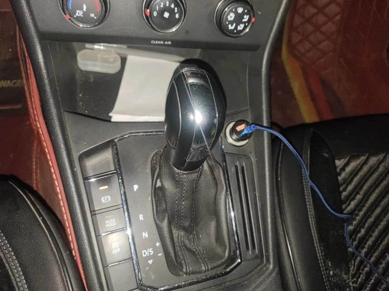 Volkswagen Lavida 2018 1.5L Automatic Fashion Edition China V Standard — миниатюра 14