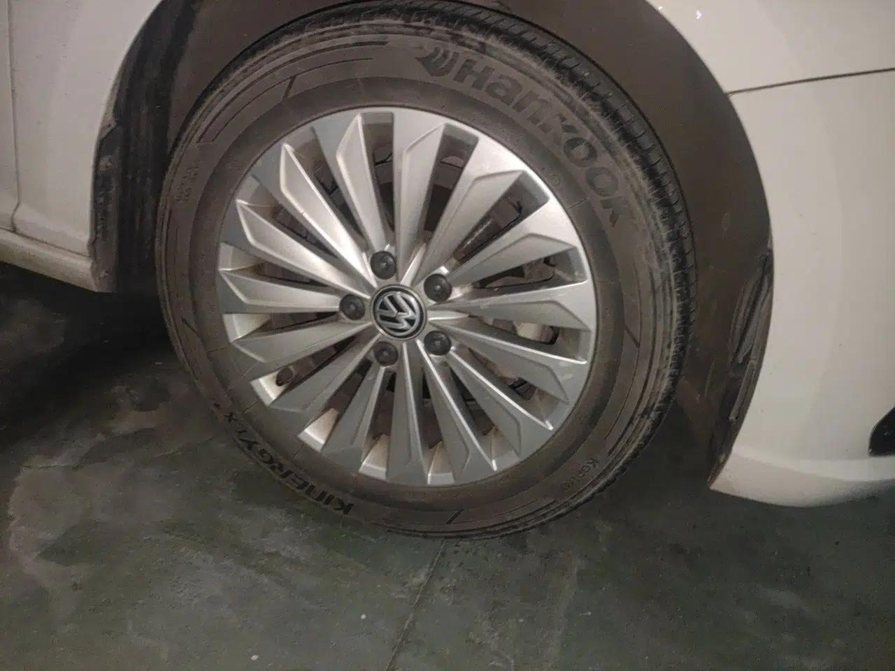 Volkswagen Lavida 2018 1.5L Automatic Fashion Edition China V Standard — миниатюра 8