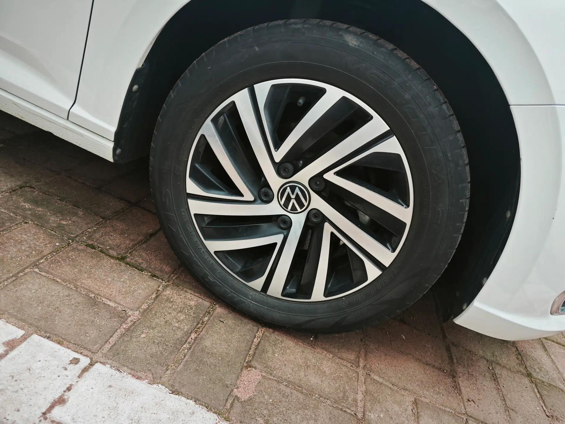 Volkswagen Lavida 2023 Revised Version 1.5L Automatic 5 Millionth Edition — миниатюра 8