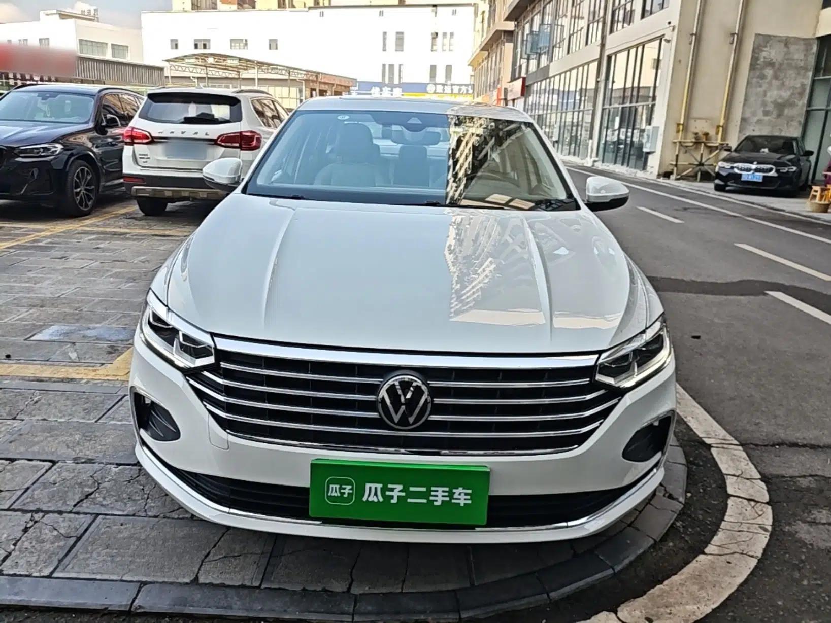 Volkswagen Lavida 2023 300TSI DSG Full-Comfort Edition — миниатюра 2