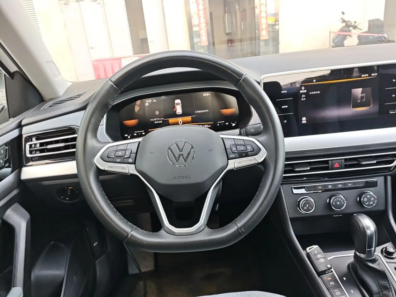 Volkswagen Lavida 2023 300TSI DSG Full-Comfort Edition — миниатюра 12
